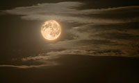 photo club oct 09 moon